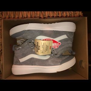 Women’s Ultrarange HI MTE Vans